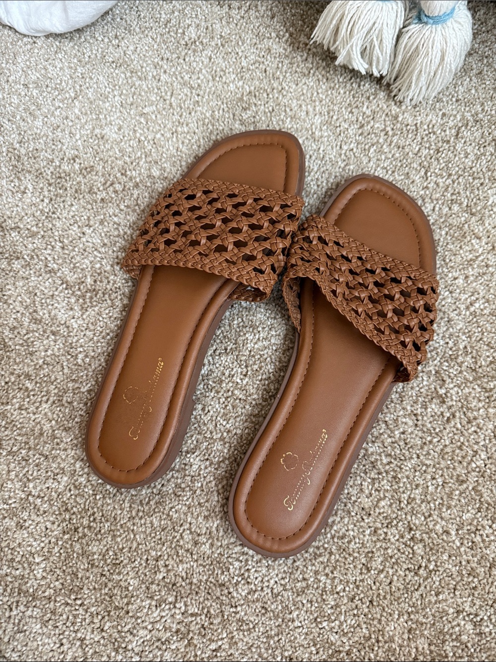 Tommy Bahama women’s sandals